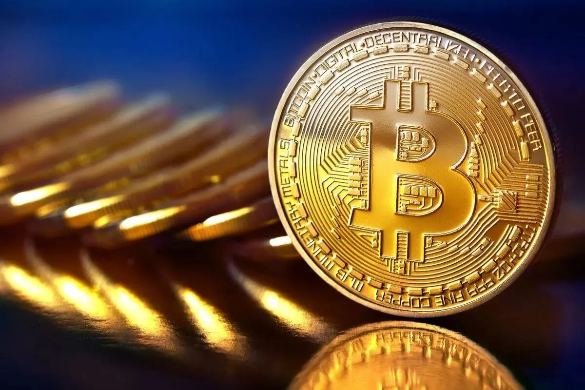 Bitcoin Surges To $93K After Sunday Flush, As Analysts Eye $100K